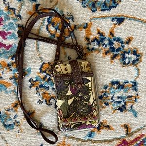 SAKROOTS WALLET CROSSBODY, PHONE POUCH
